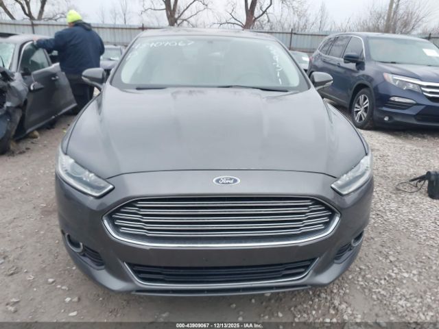 Ford Fusion Titanium Image 5