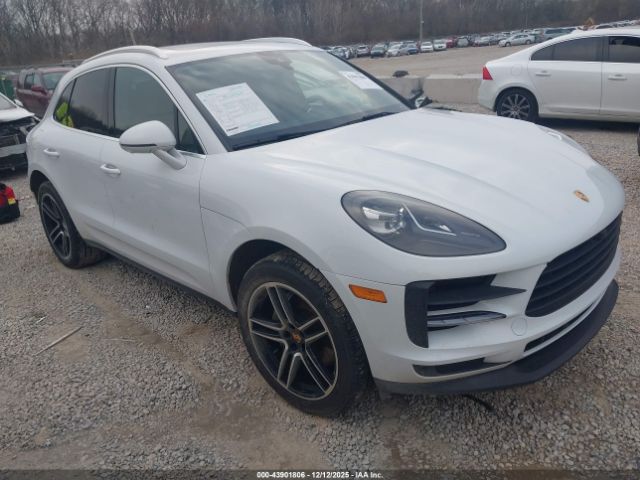 Porsche Macan S Image 1