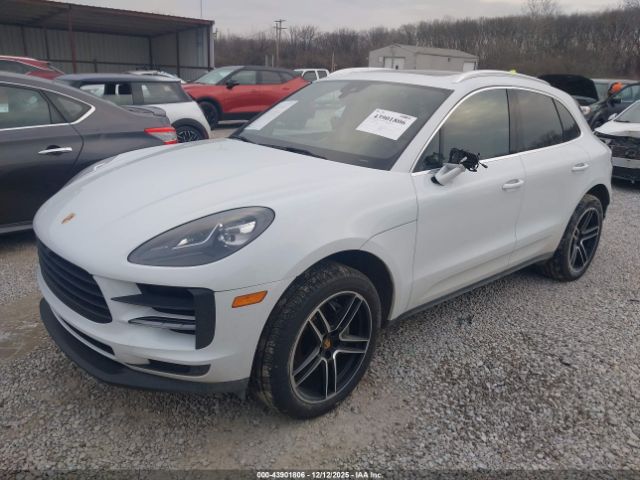 Porsche Macan S Image 3