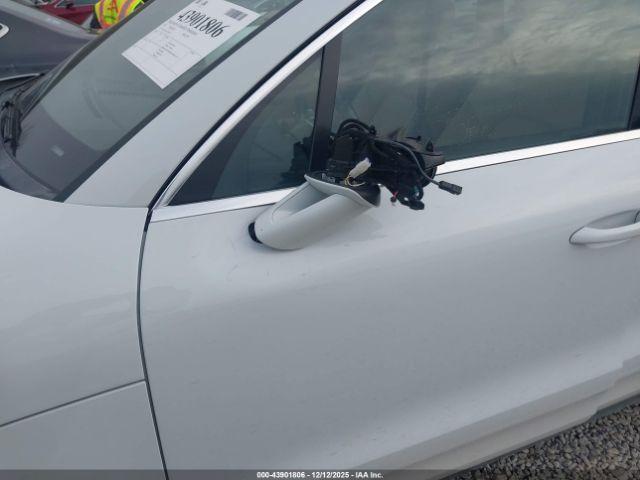 Porsche Macan S Image 4