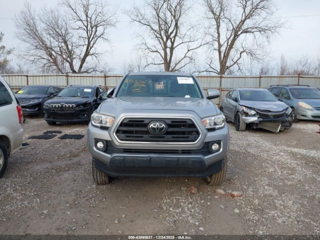 Toyota Tacoma Sr5 V6 Image 12