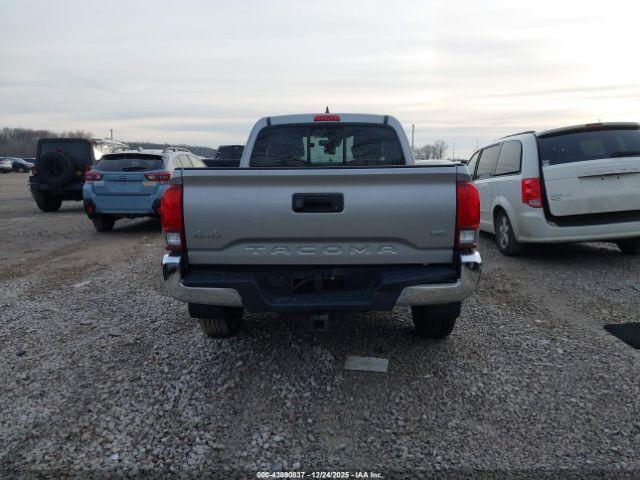 Toyota Tacoma Sr5 V6 Image 13