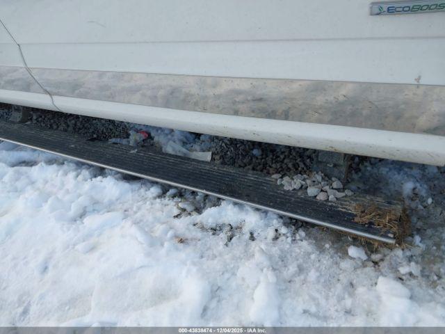 Ford F-150 Platinum Image 13