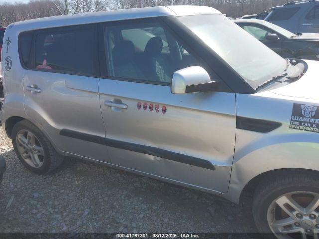 Kia Soul + Image 3