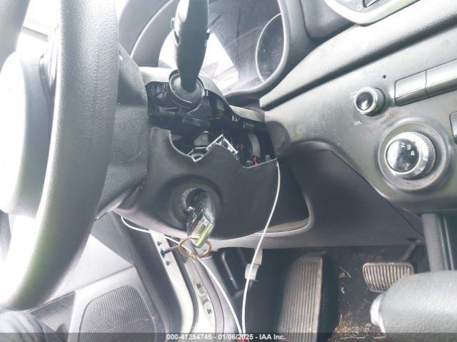 Kia Sportage Lx Image 2