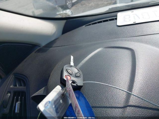 Ford Escape S Image 9