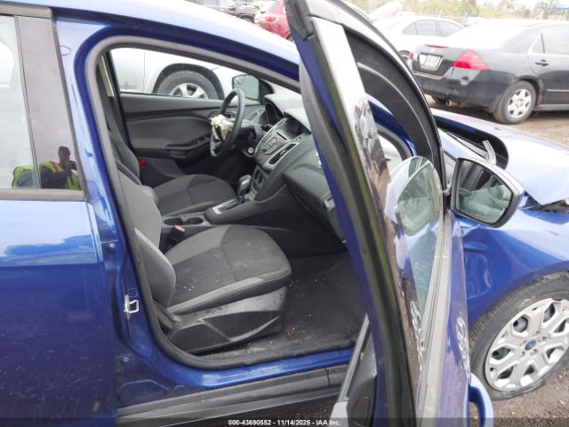 Ford Focus Se Image 6