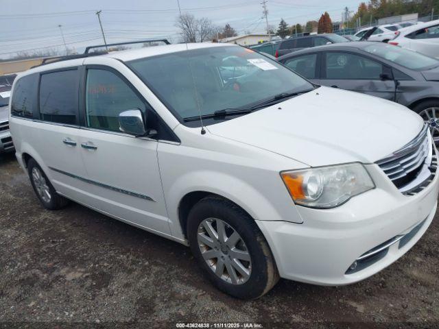  Salvage Chrysler Town & Country