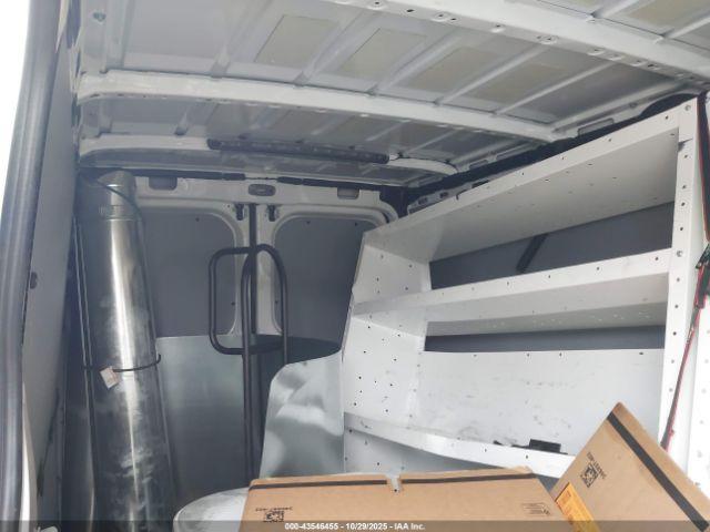 Mercedes-Benz Sprinter 2500 Standard Roof 4-cyl Diesel Ho Image 6