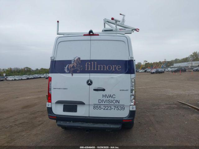 Mercedes-Benz Sprinter 2500 Standard Roof 4-cyl Diesel Ho Image 13