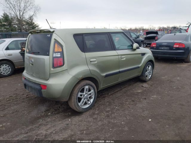 Kia Soul + Image 3