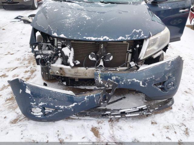 Nissan Pathfinder S Image 7