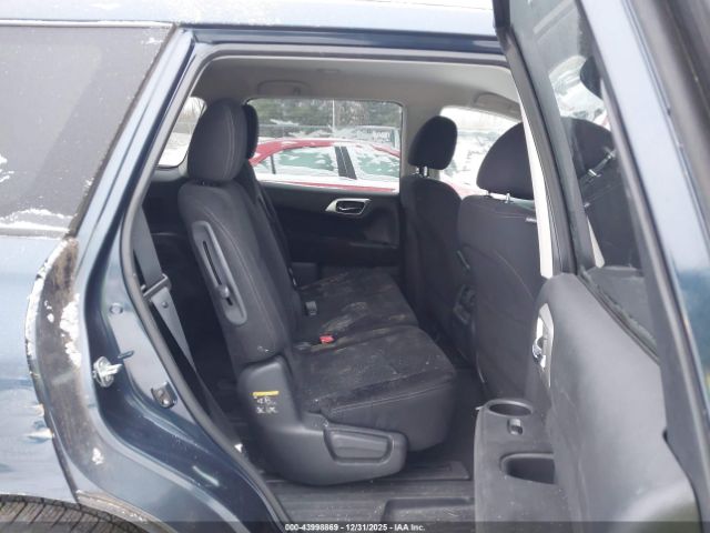 Nissan Pathfinder S Image 6