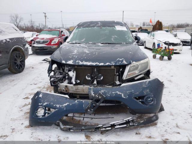 Nissan Pathfinder S Image 10