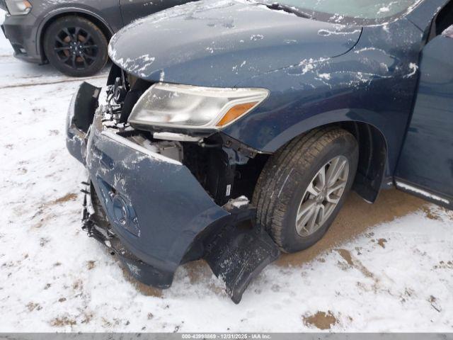 Nissan Pathfinder S Image 16