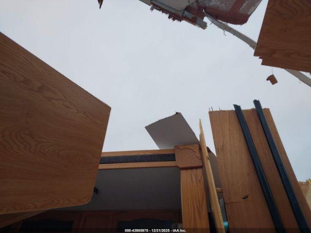 Keystone Laredo (29bh) Image 9