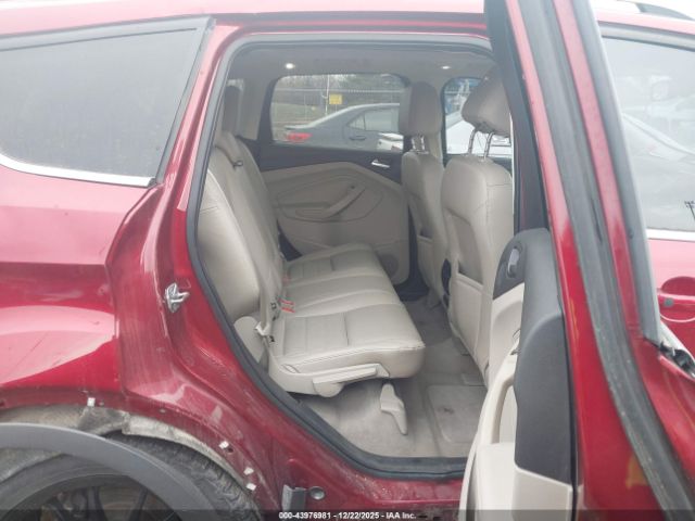 Ford Escape Titanium Image 8