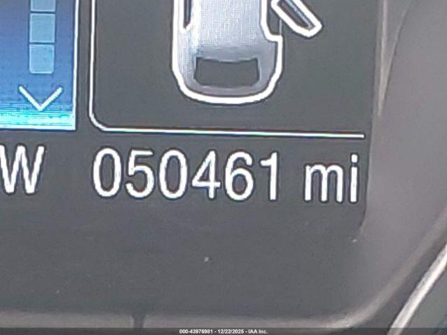 Ford Escape Titanium Image 13