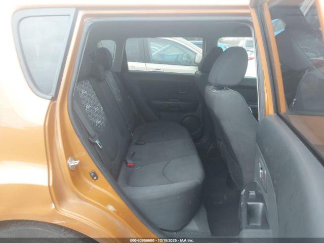Kia Soul + Image 9