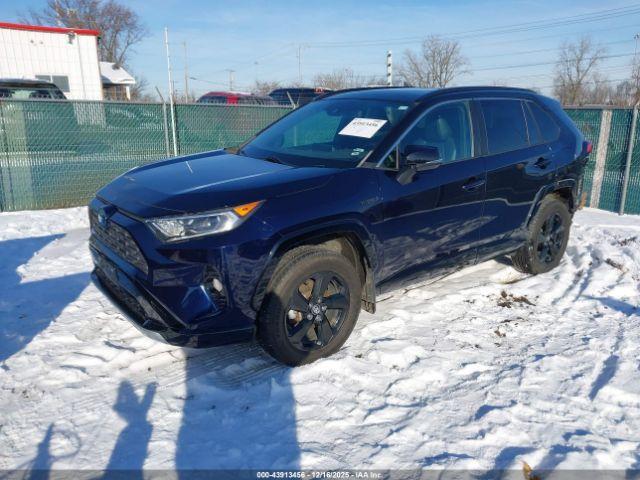 Toyota RAV4 Xse Image 15