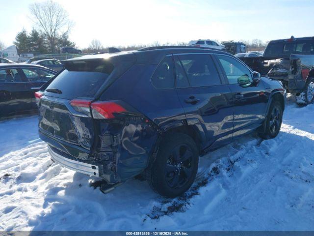 Toyota RAV4 Xse Image 2