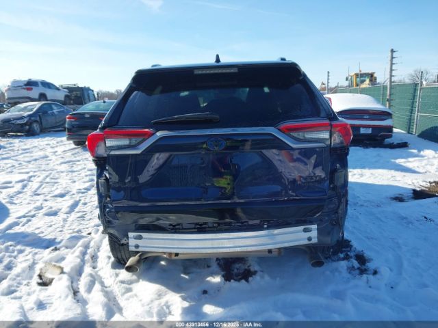 Toyota RAV4 Xse Image 7