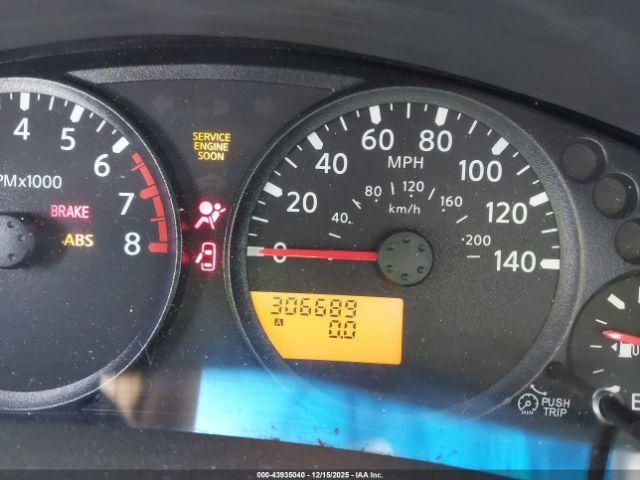 Nissan Frontier Xe Image 6