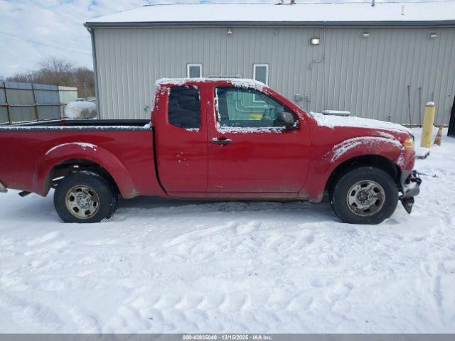 Nissan Frontier Xe Image 10