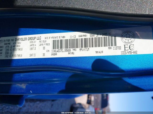 Jeep Wrangler Sahara Image 16