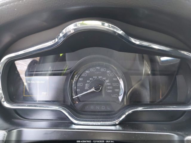 Lincoln MKT Livery Image 10