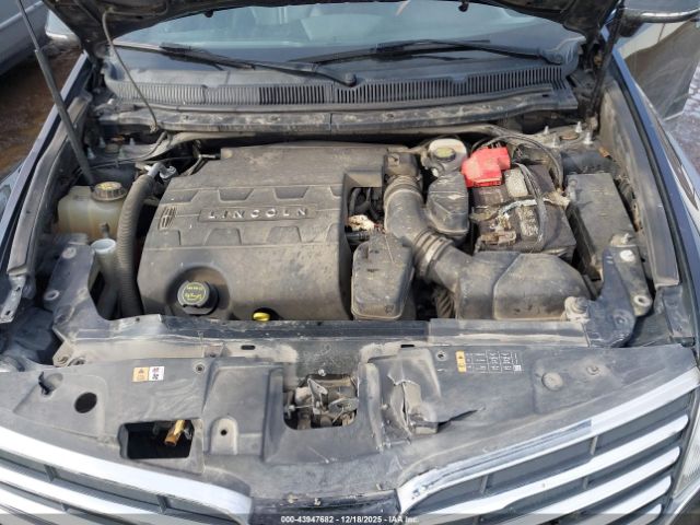 Lincoln MKT Livery Image 9