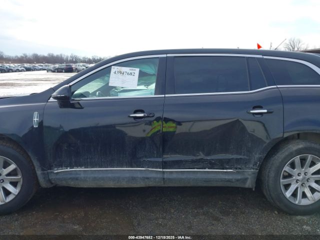 Lincoln MKT Livery Image 15