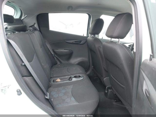 Chevrolet Spark 1lt Cvt Image 8