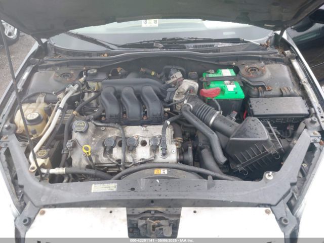 Mercury Milan V6 Image 5