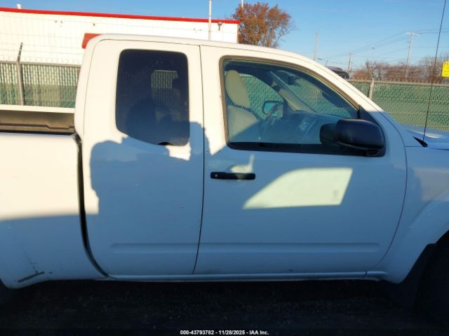 Nissan Frontier S Image 15