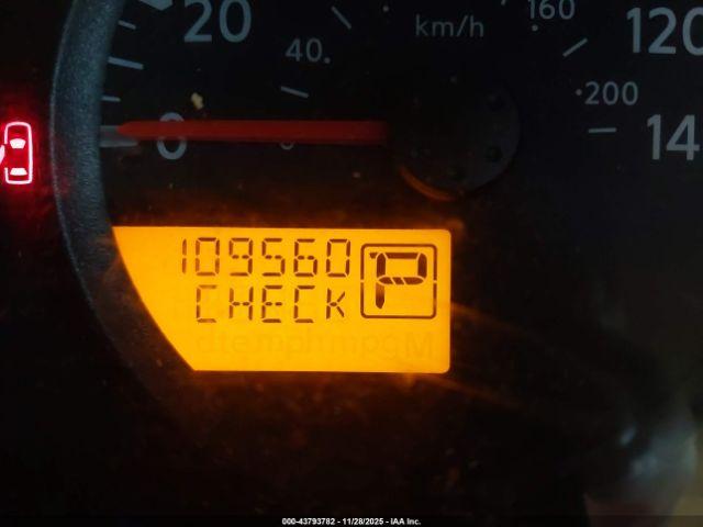 Nissan Frontier S Image 14