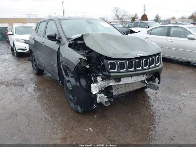 Jeep Compass Sport 4x4 Image 2