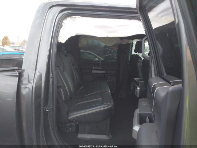 Ford F-250 Platinum Image 8