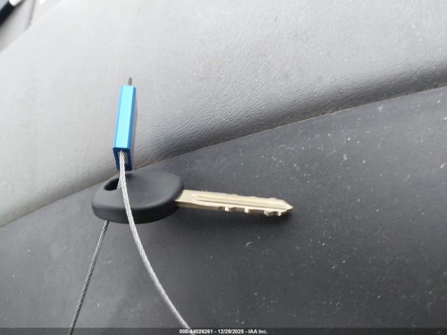 Chevrolet Express Work Van Image 5