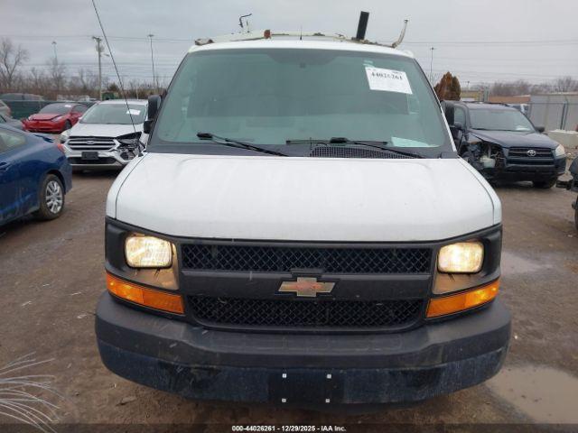 Chevrolet Express Work Van Image 14