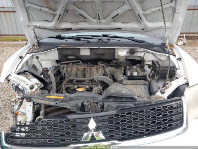 Mitsubishi Endeavor Image 9