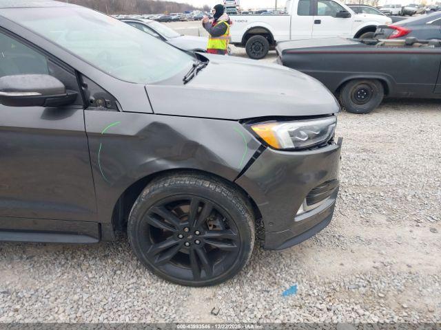 Ford Edge St Image 9