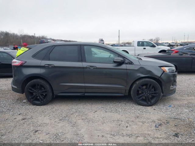 Ford Edge St Image 17