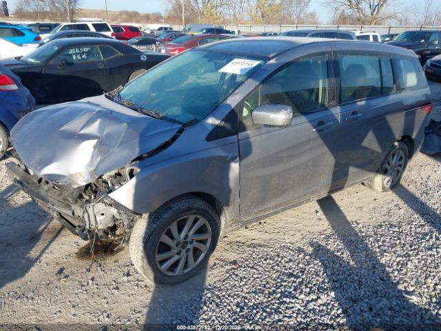 Mazda Mazda5 Sport Image 2