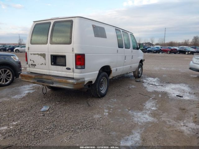Ford E-250 Image 2
