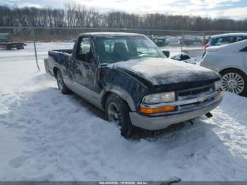  Salvage Chevrolet S-10