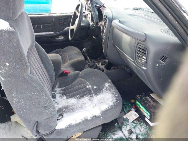 Chevrolet S-10 Ls Fleetside Image 5