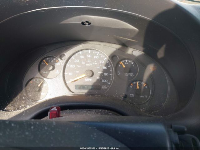 Chevrolet S-10 Ls Fleetside Image 3