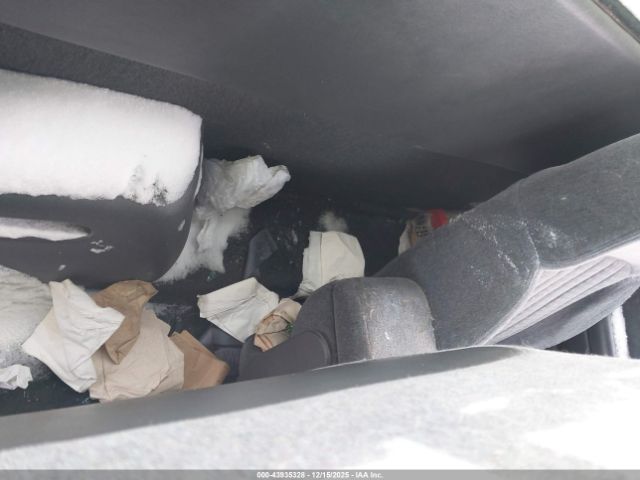 Chevrolet S-10 Ls Fleetside Image 6