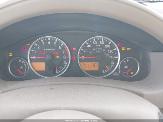 Nissan Pathfinder Le Image 16